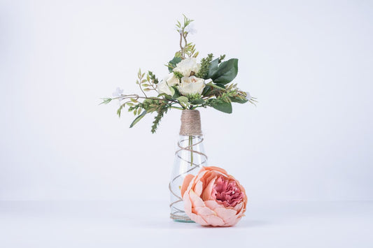 flower vase arrangement