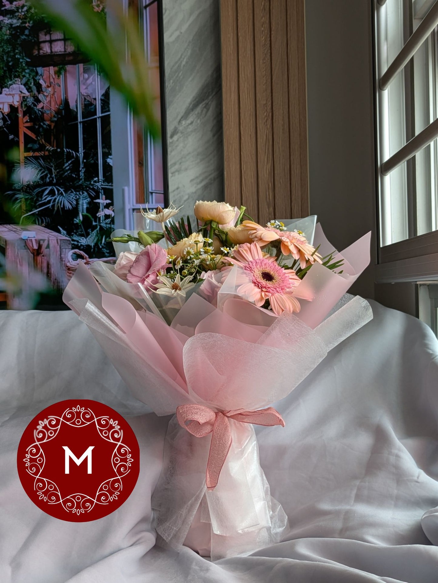 Momoko Delight Gerbera Flower Bouquet