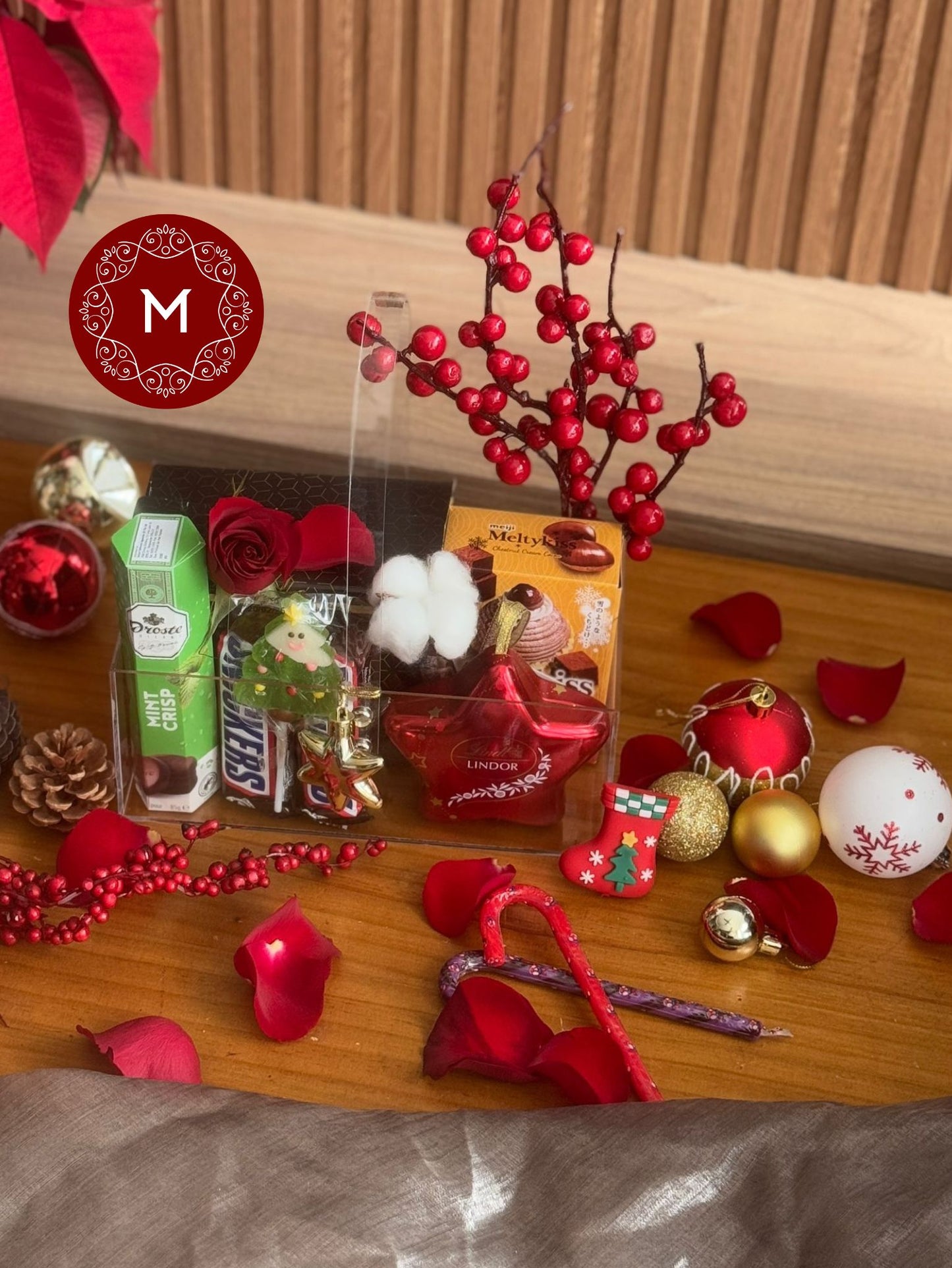 Momoko Christmas Delight Hamper Arrangement