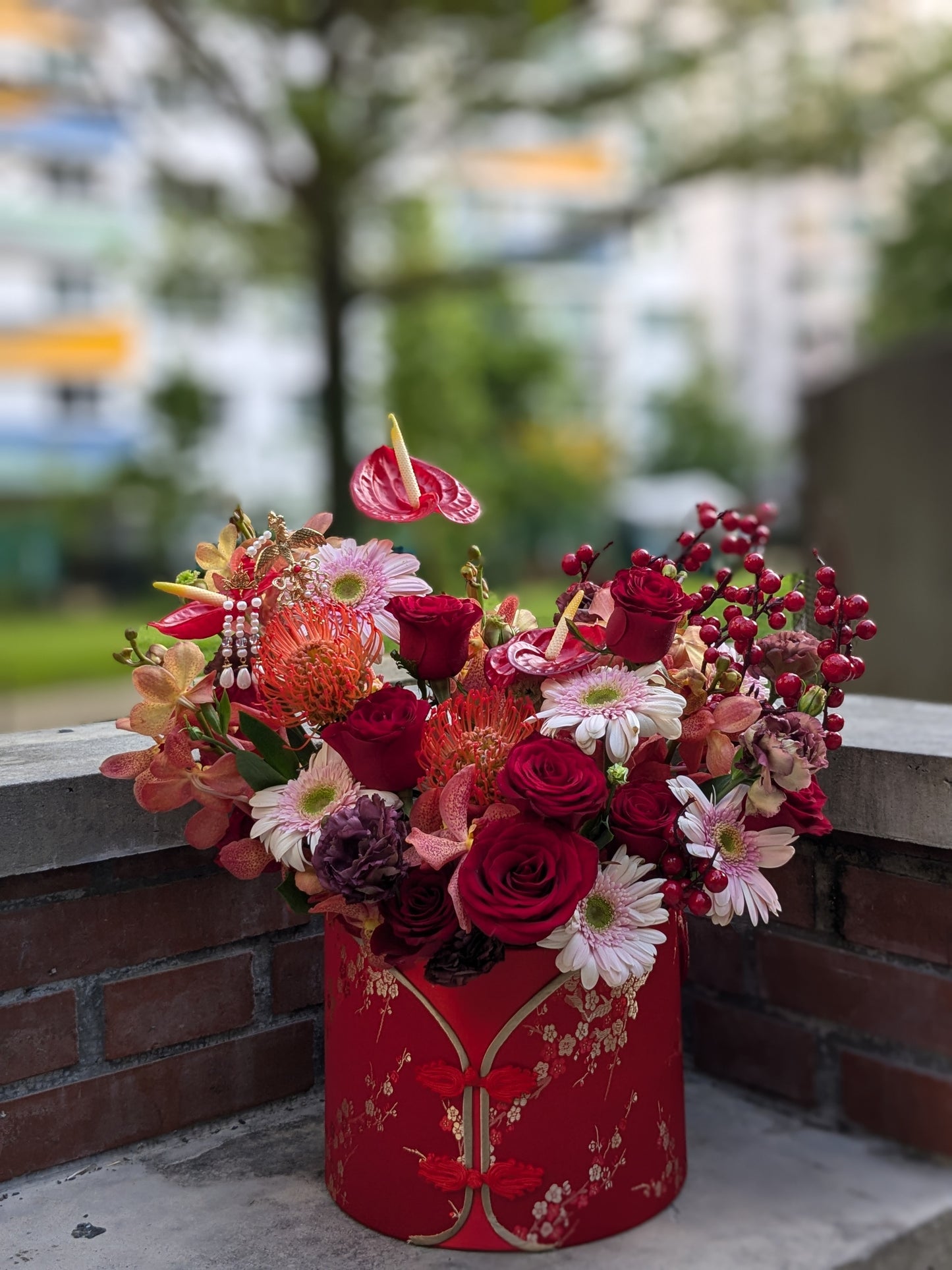 Momoko Celestial Bloom Flower Arrangement