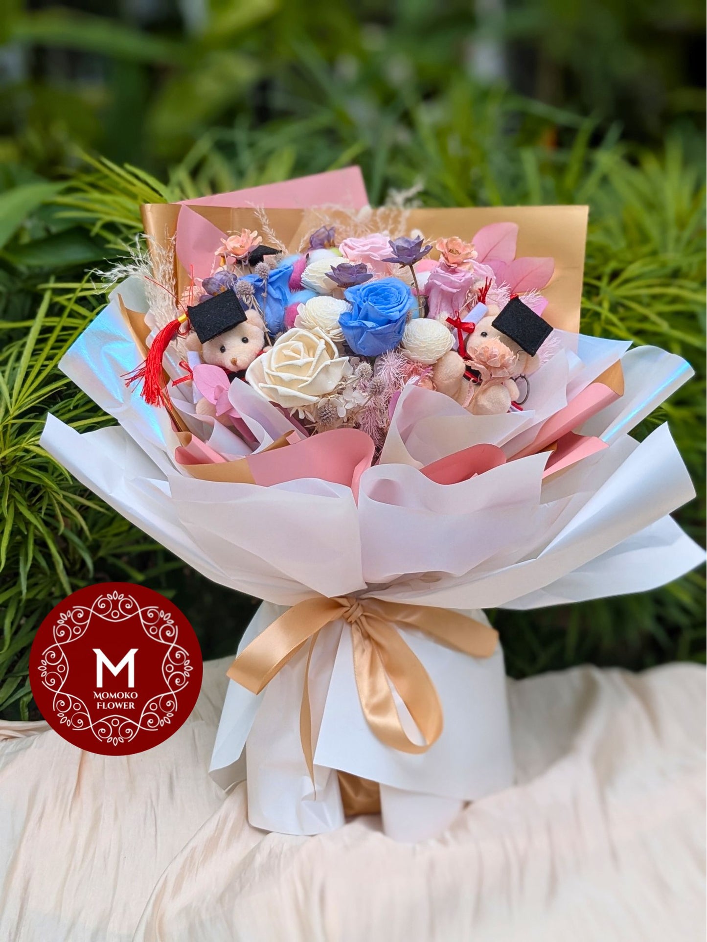 Momoko Scholastic Blue Flower Bouquet