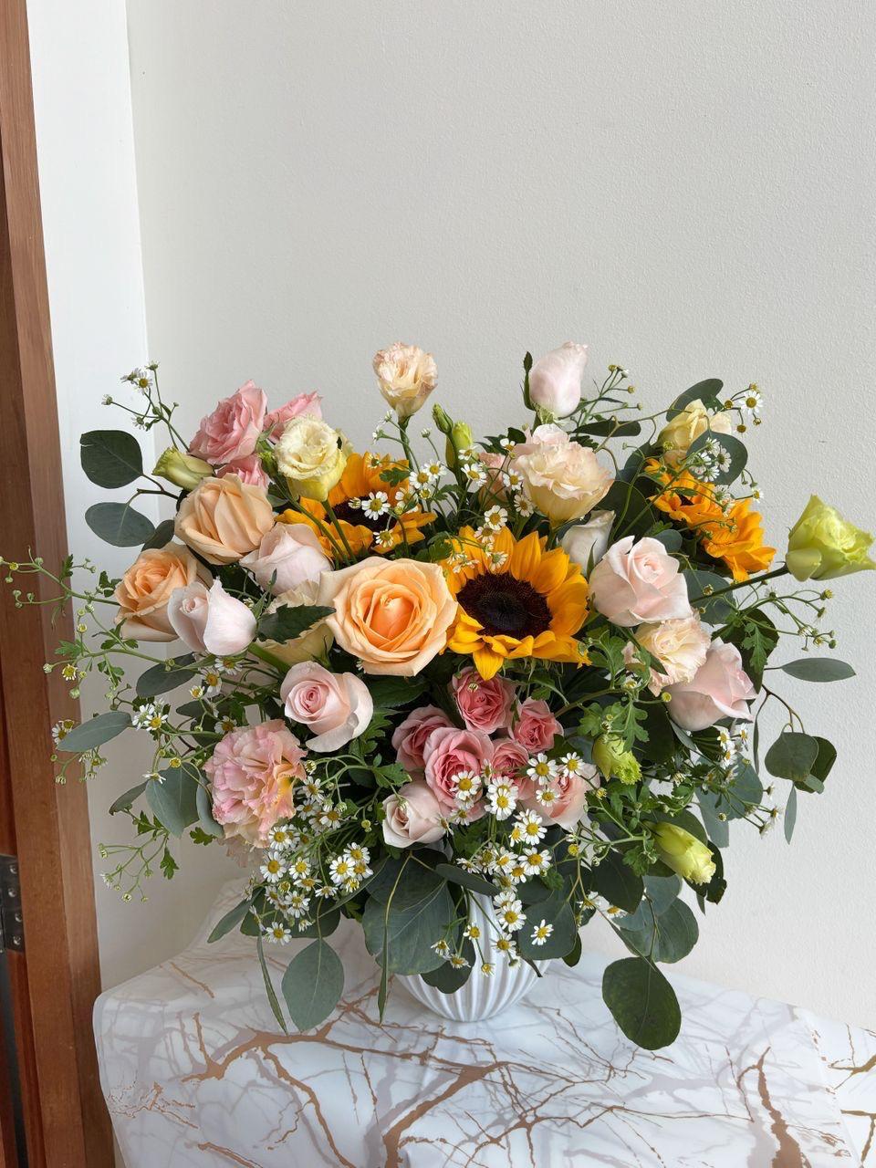 Momoko Flower Sensi Fresh Arrangement