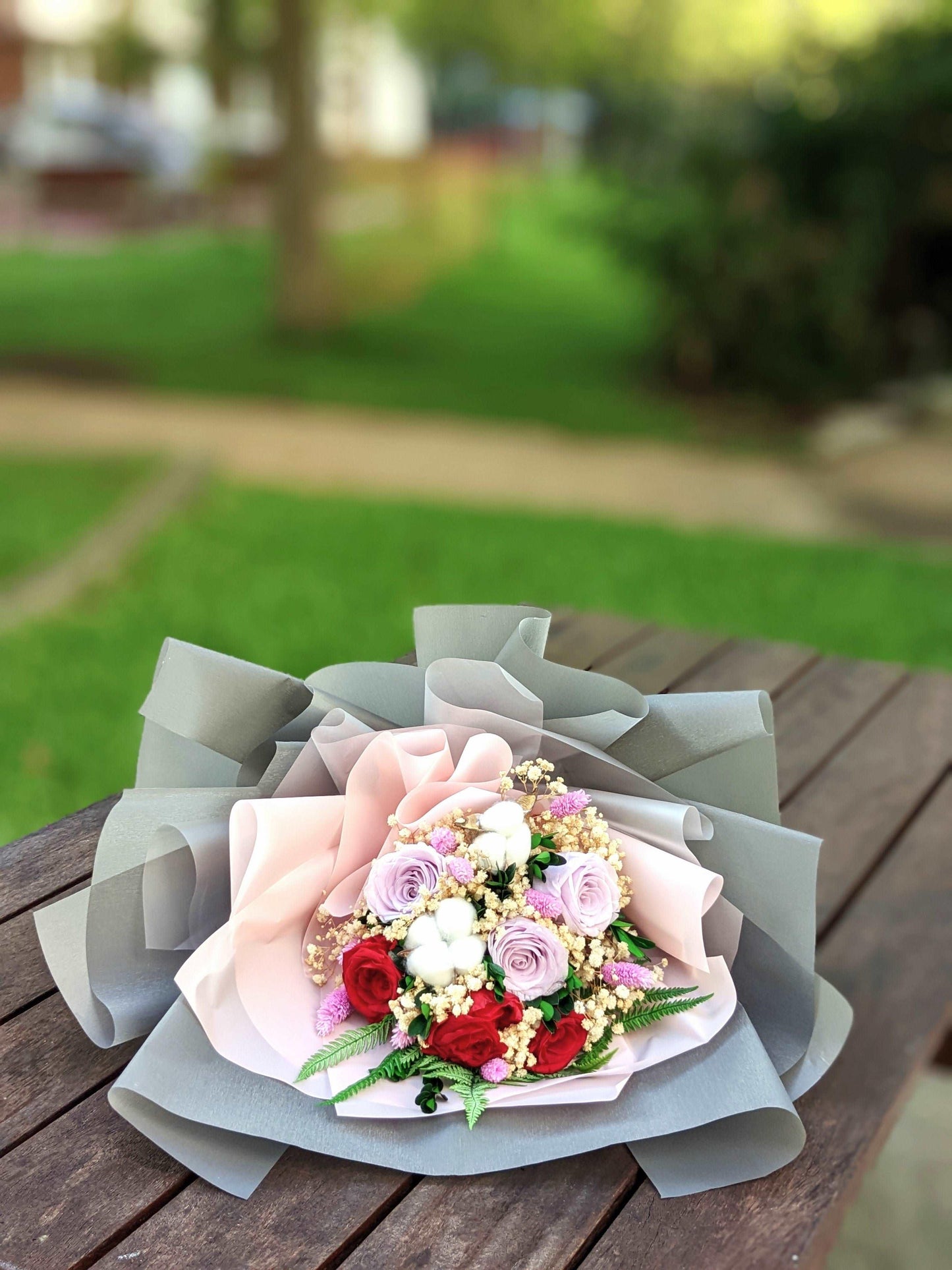 Momoko Aeronna Rose Flower Bouquet - Momoko Flower