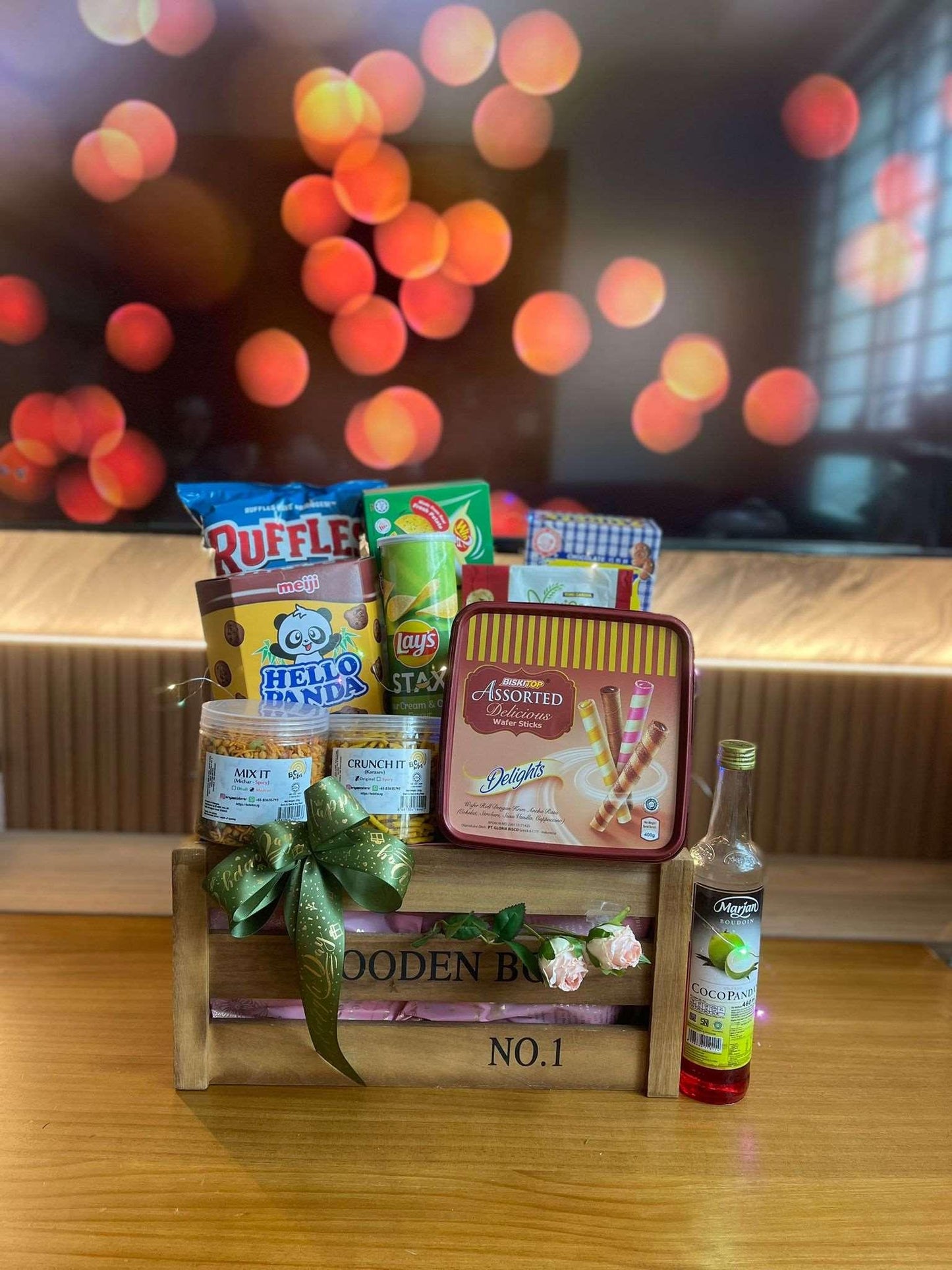 Momoko Happy Hari Raya Hamper Arrangement - Momoko Flower