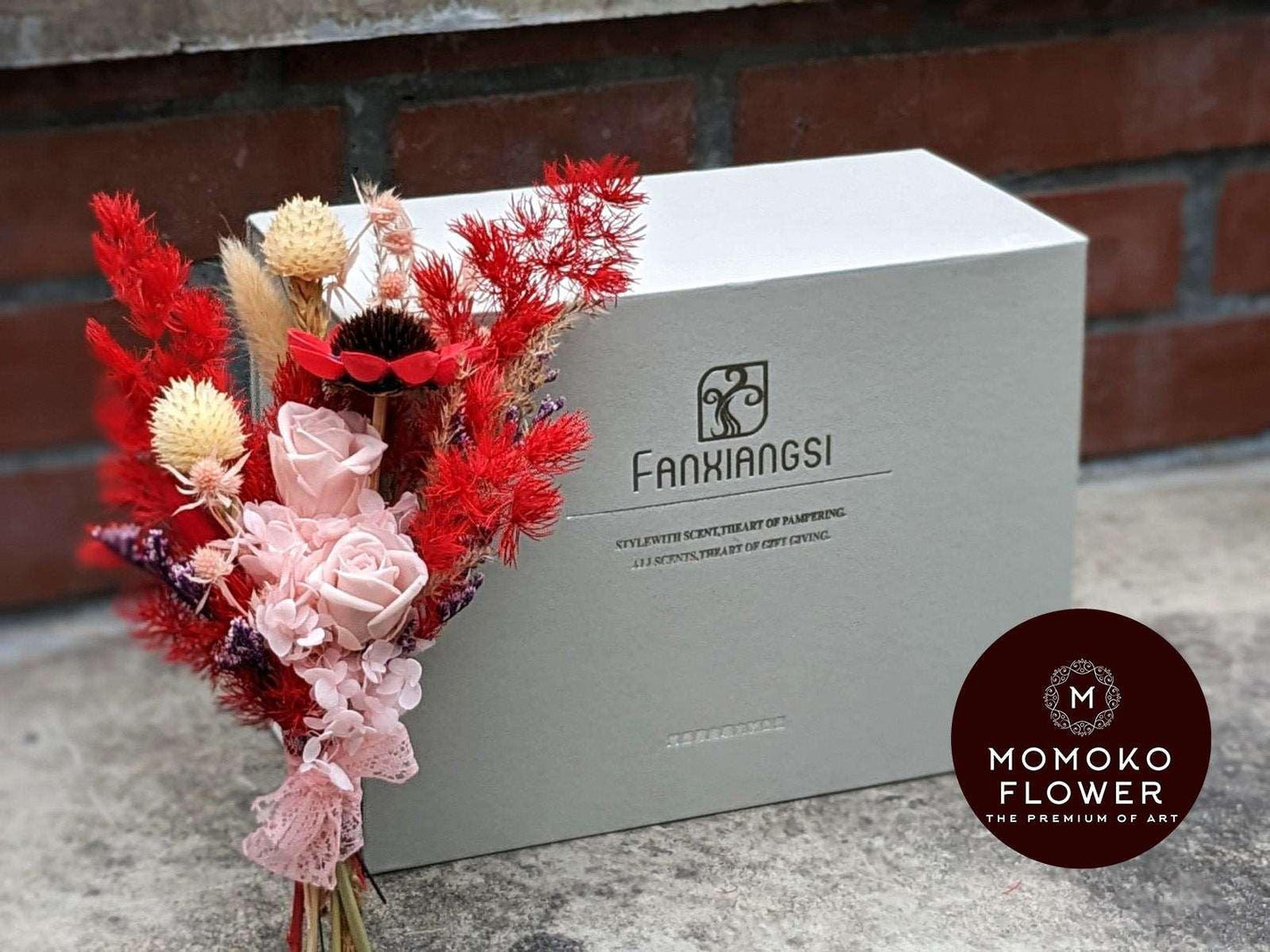 Momoko Scented Diffuser and Flower Arrangement - Momoko Flower