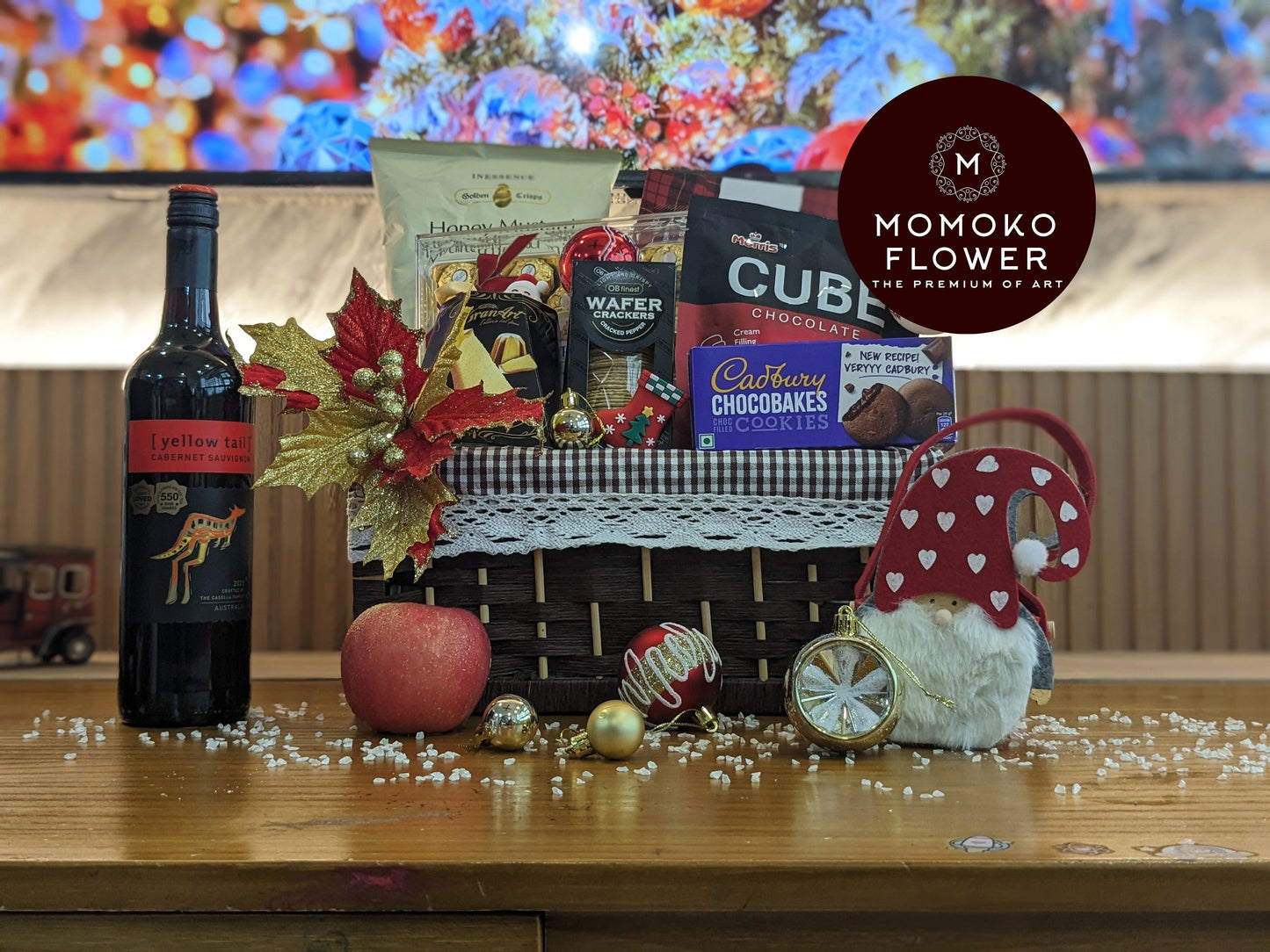 Momoko Season's Greetings Xmas Hamper Arrangement - Momoko Flower