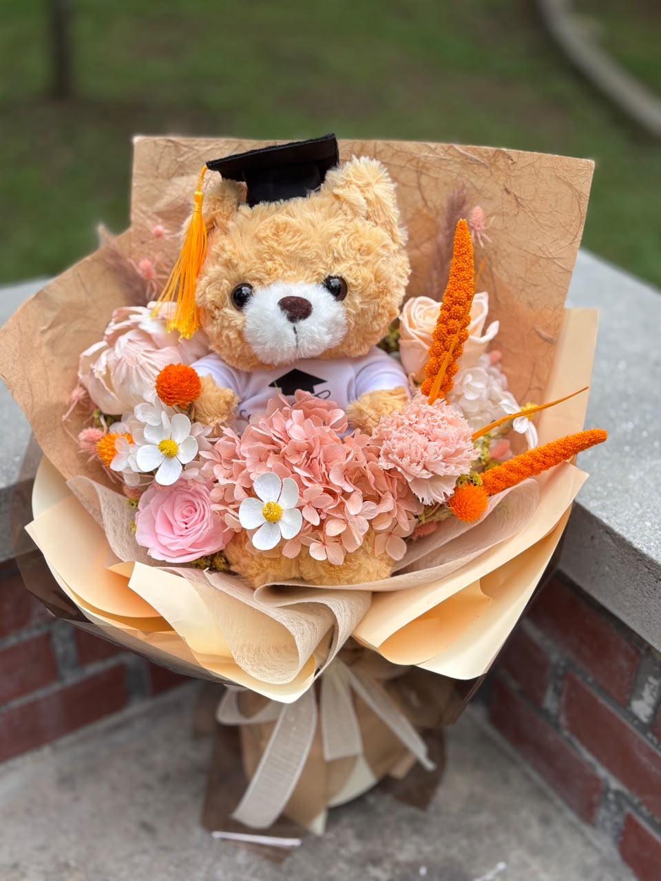 Momoko Amber Elegance Flower Bouquet