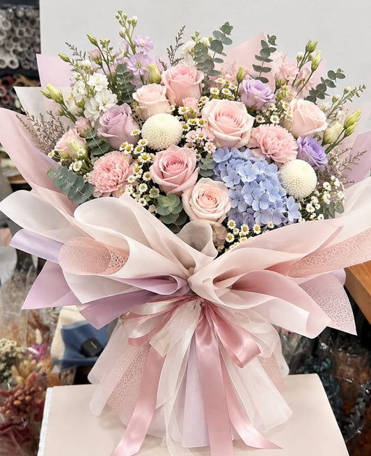 Momoko Pinky Marshmallow Flower Bouquet