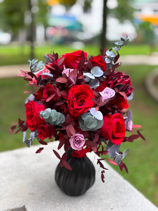 Momoko Flower Crimson Arrangement