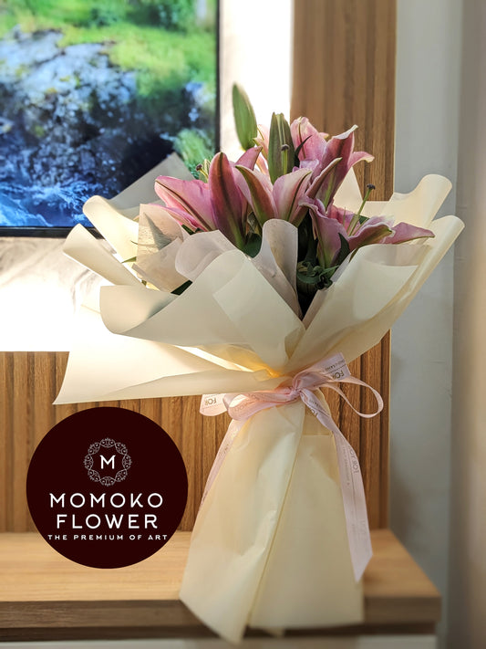 Stunning Lily Flower Bouquet