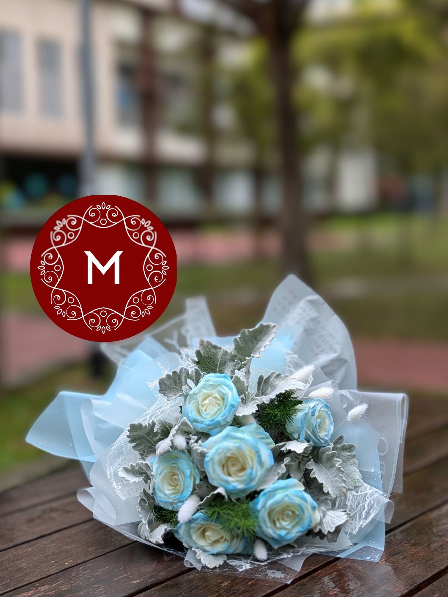 Momoko Frozen Blue Flower Bouquet - Fresh Flower