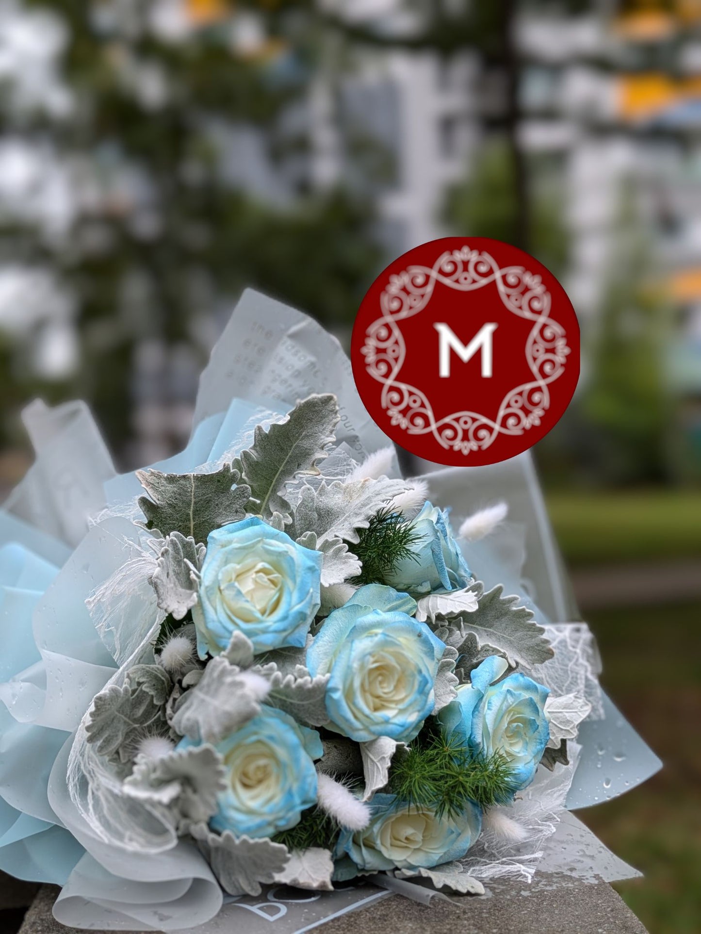 Momoko Frozen Blue Flower Bouquet - Fresh Flower