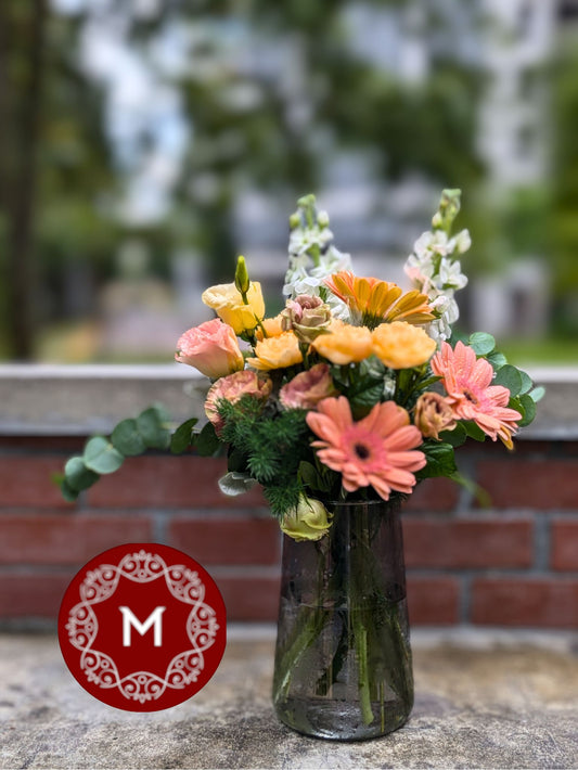 momoko-matthiola-beauty-flower-arrangement