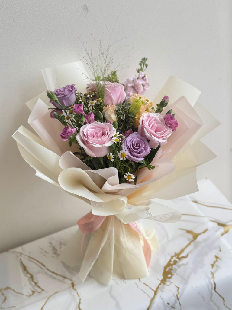 Momoko Flower Daisy Bouquet