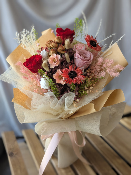 Momoko Flower Witty Petal Flower Bouquet