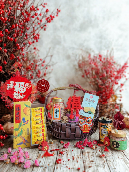 Momoko CNY Abundance of Wealth Hamper Arrangement