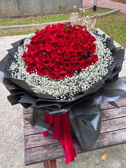 Momoko Crowned in LOVE Flower Bouquet