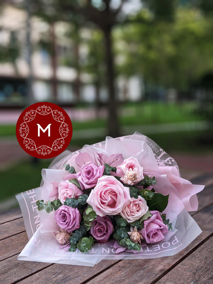 Momoko Amsterdam Affectionate Flower Bouquet - Momoko Flower