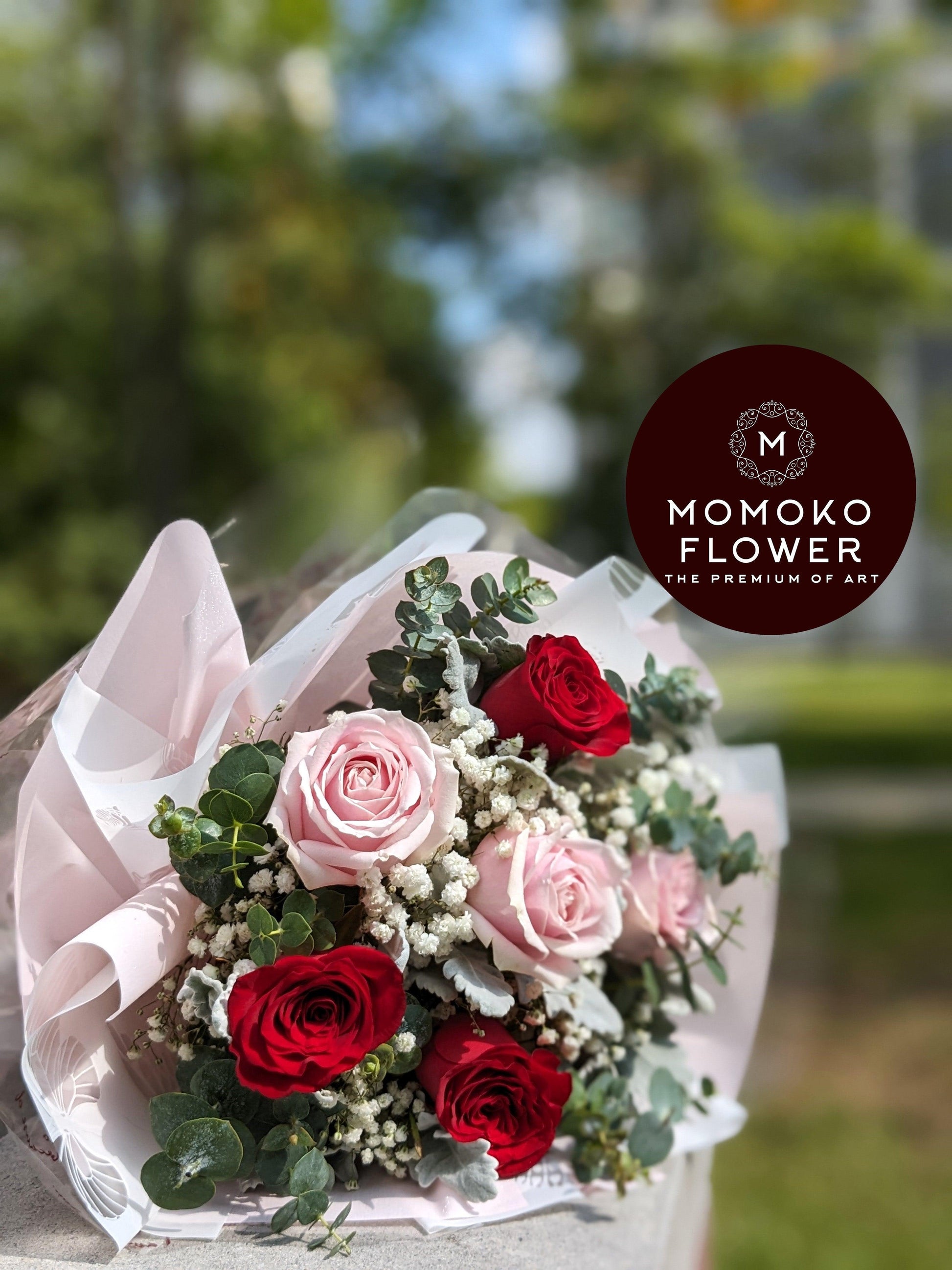 Momoko Beauty Adelaide Flower Bouquet - Momoko Flower