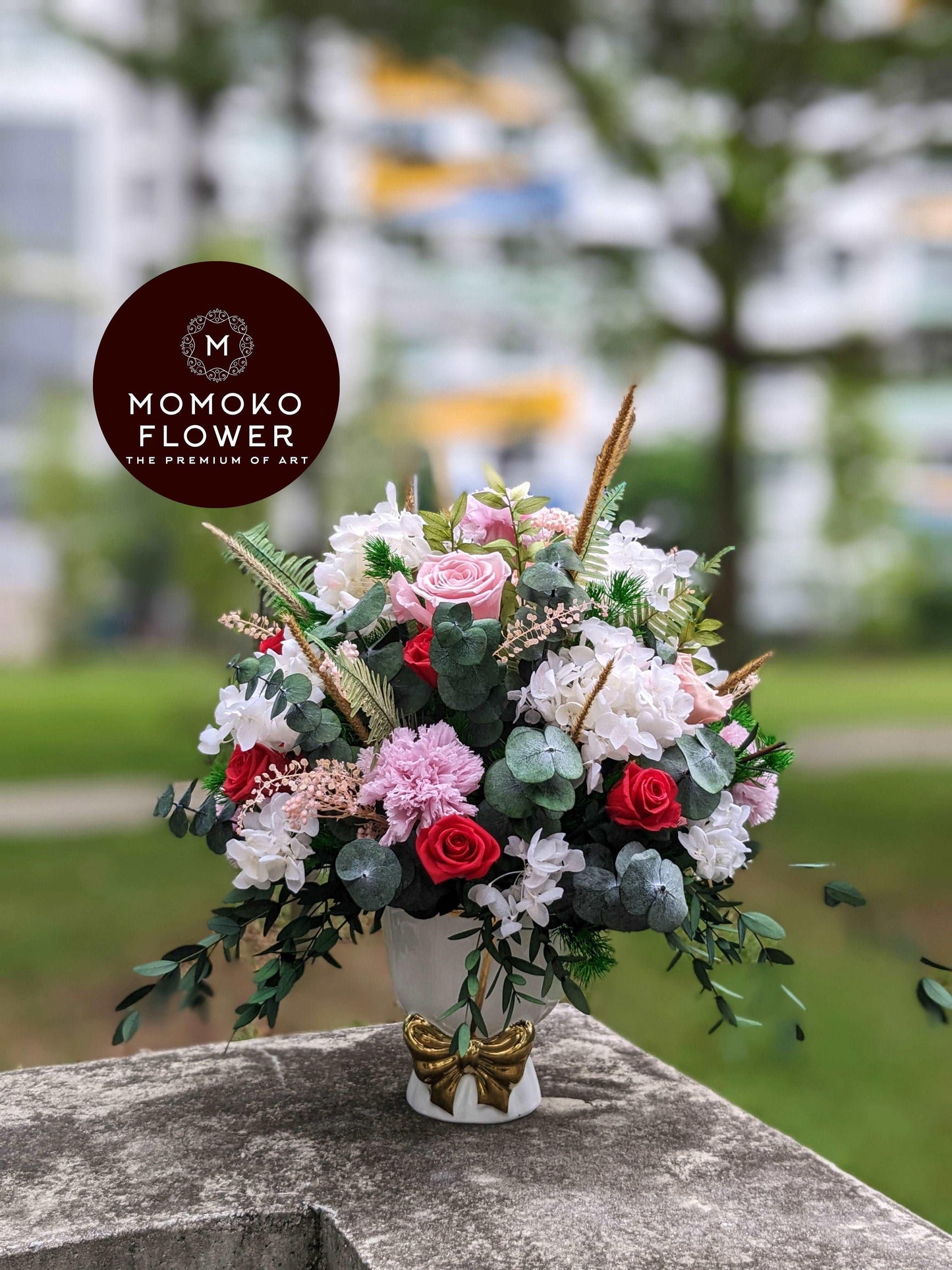 Momoko Botanical Bliss Flower Arrangement