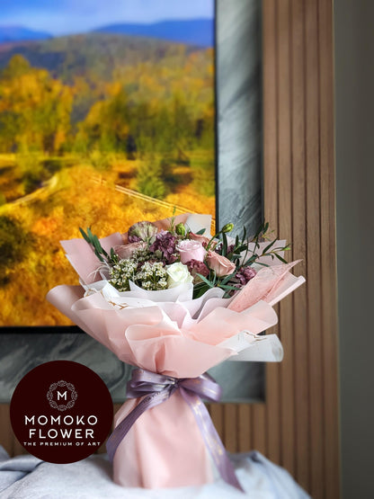 Momoko Chester Wellington Flower Bouquet - Momoko Flower