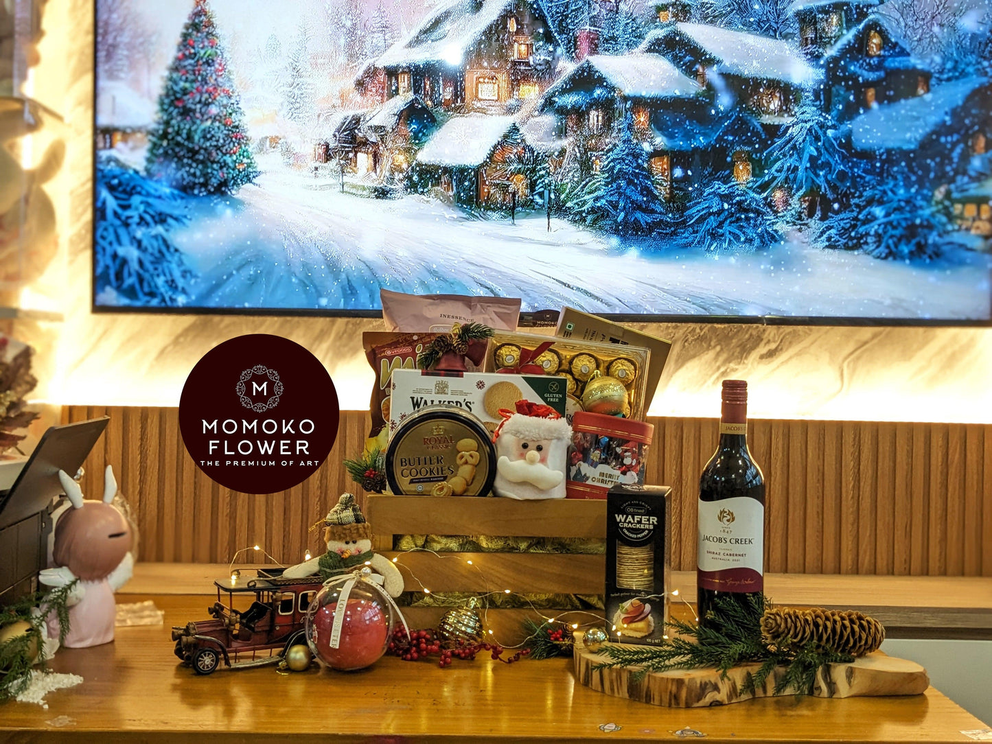 Momoko Frosty Xmas Festivity Hamper Arrangement