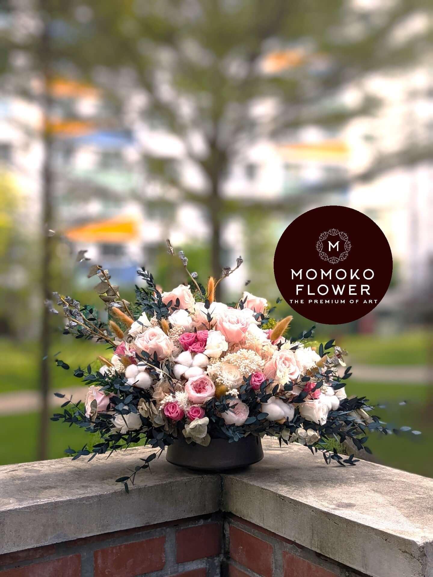 Momoko Fleurs d'Amour Flower Table Arrangement - Momoko Flower